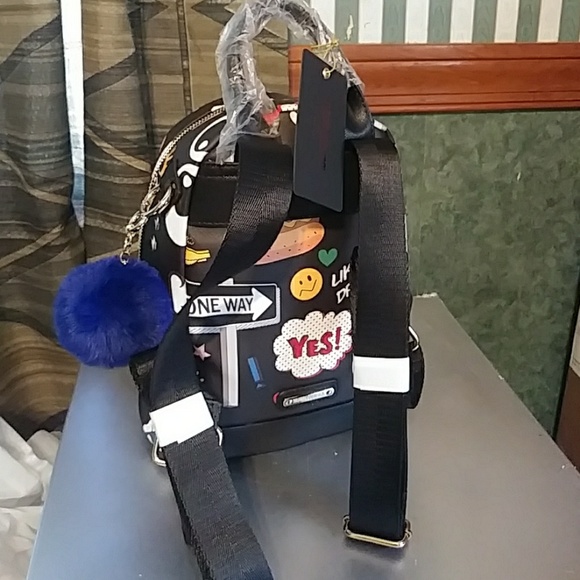 Emoticon Mini Backpack - Picture 3 of 4